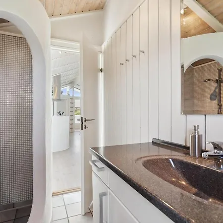3 Bedroom Stunning In Ringkobing Holiday home *