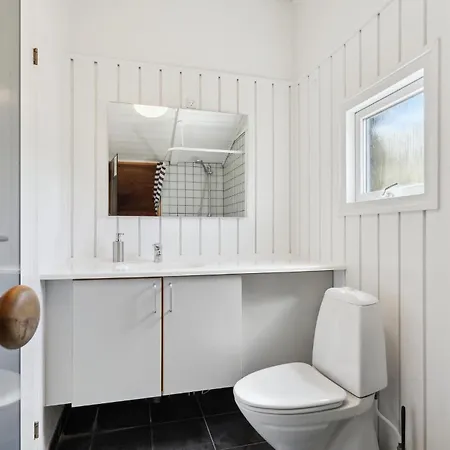 3 Bedroom Stunning In Ringkobing Holiday home