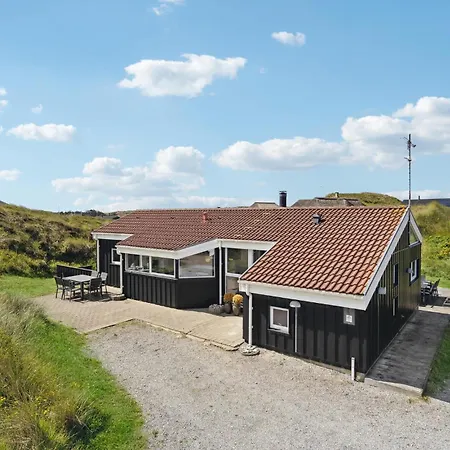 3 Bedroom Stunning In Ringkobing Holiday home *